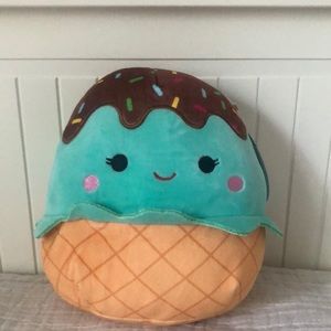 BNWT Squishmallow “Maya” Blue Ice Cream